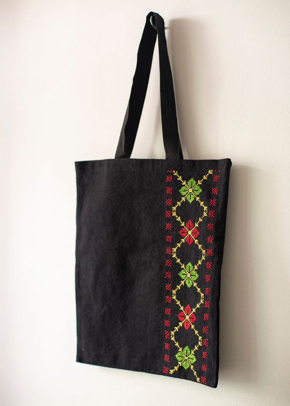 Brodert veske / nett, svart og flerfarget 