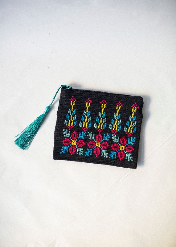 Liten brodert pung, svart og flerfarget