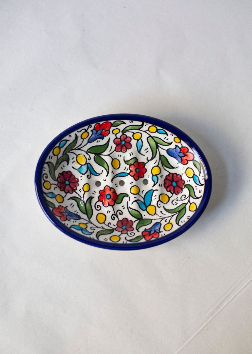 Såpeskål i keramikk, flerfarget med farget kant